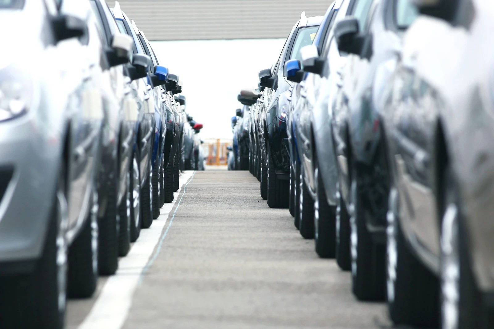 row-of-cars-b.jpg